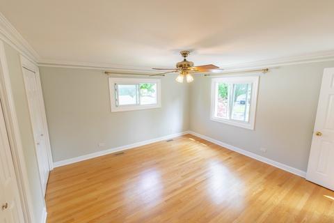 1814 E Bittersweet Ln, Mount Prospect, IL 60056 photo 27