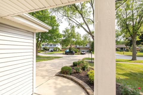 1814 E Bittersweet Ln, Mount Prospect, IL 60056 photo 40