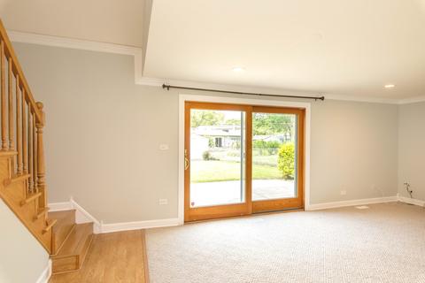 1814 E Bittersweet Ln, Mount Prospect, IL 60056 photo 20