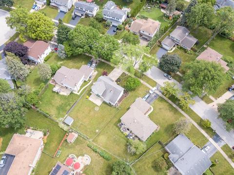 1814 E Bittersweet Ln, Mount Prospect, IL 60056 photo 6