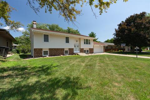 206 Felmley Dr, Normal, IL 61761 photo 2
