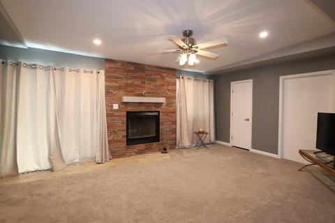 607 Wallace Ave, Morris, IL 60450 photo 4