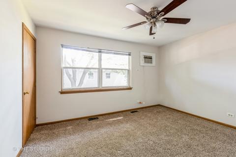 105 Raintree Ct, Aurora, IL 60504 photo 9