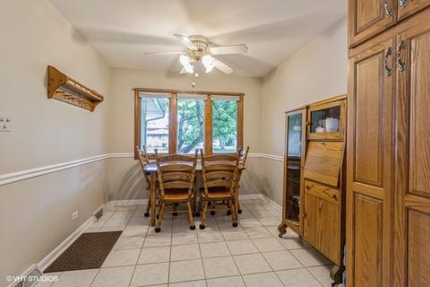 1474 Phoenix Dr, Des Plaines, IL 60018 photo 5