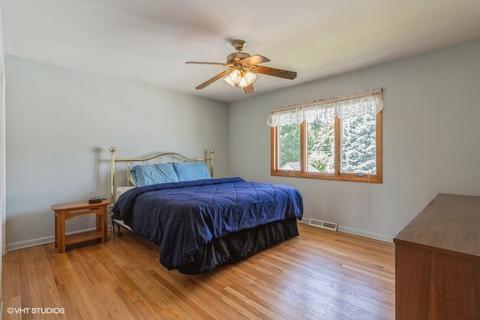 1474 Phoenix Dr, Des Plaines, IL 60018 photo 6