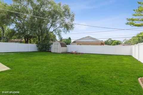 1474 Phoenix Dr, Des Plaines, IL 60018 photo 17