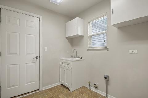 751 Porter Cir, Lindenhurst, IL 60046 photo 17