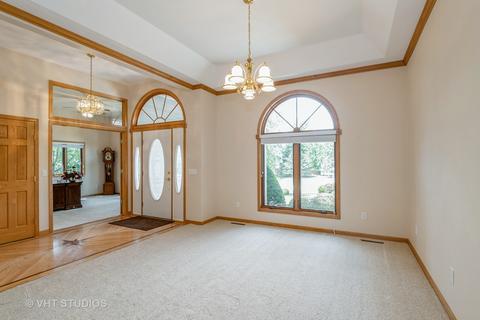 10902 Huron Dr, Spring Grove, IL 60081 photo 3