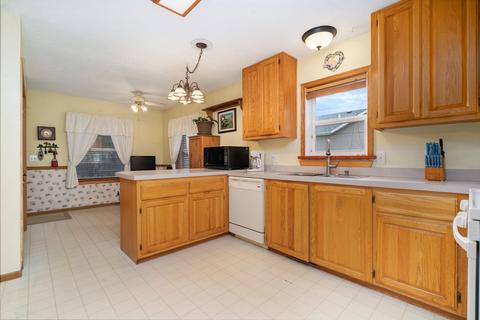2390 E Stellon St, Diamond, IL 60416 photo 9