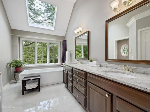 2065 Stonebridge Ct, Wheaton, IL 60189 photo 13