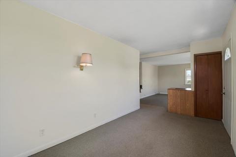 207 W Fillmore St, Philo, IL 61864 photo 5