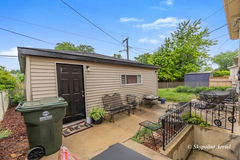 687 E 152nd St, Dolton, IL 60419 photo 14