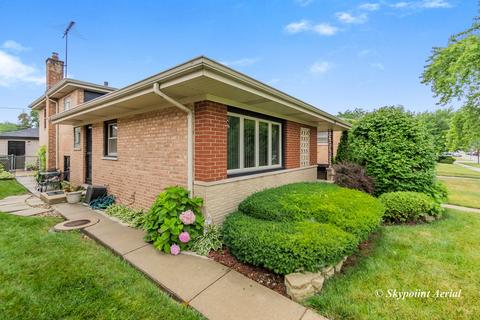 687 E 152nd St, Dolton, IL 60419 photo 2