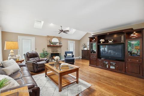 602 Prestwick Ct, West Dundee, IL 60118 photo 8
