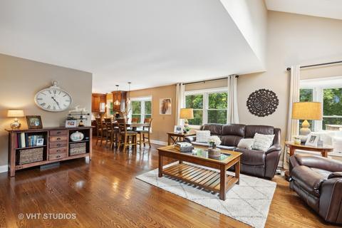 602 Prestwick Ct, West Dundee, IL 60118 photo 9