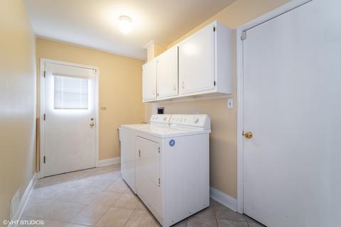 3949 Michael Ln, Glenview, IL 60026 photo 9