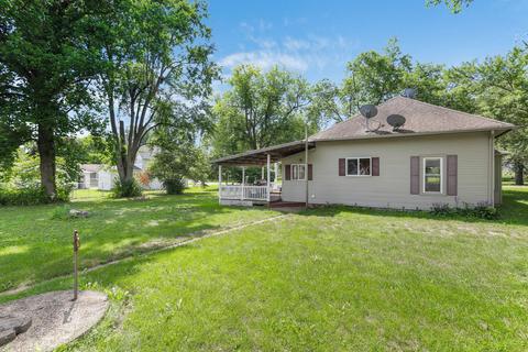 202 E Commercial St, White Heath, IL 61884 photo 5