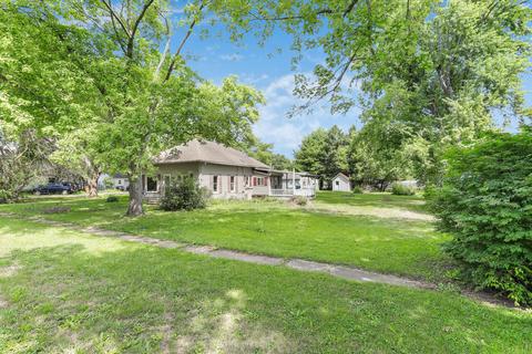 202 E Commercial St, White Heath, IL 61884 photo 3
