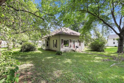 202 E Commercial St, White Heath, IL 61884 photo 4