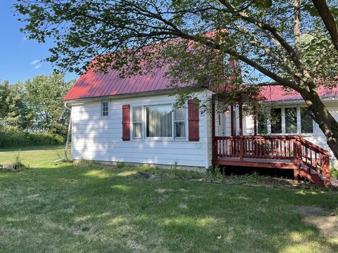 2 Elm St, Kempton, IL 60946 photo 2