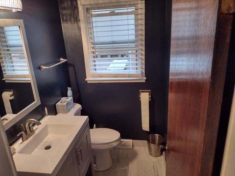 51 E 98 St, Chicago, IL 60628 photo 6