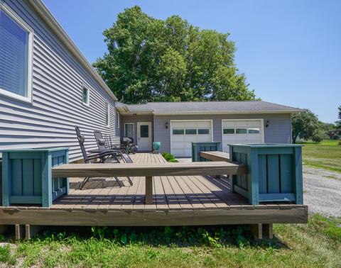 601 E Main St, Danvers, IL 61732 photo 8