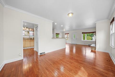 409 Lincoln Ave, Elgin, IL 60120 photo 5