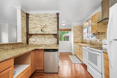 409 Lincoln Ave, Elgin, IL 60120 photo 11