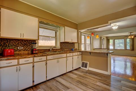 17 E 125th Pl, Chicago, IL 60628 photo 5