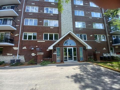 8030 Riverwalk Dr #6E, Lyons, IL 60534 photo 1