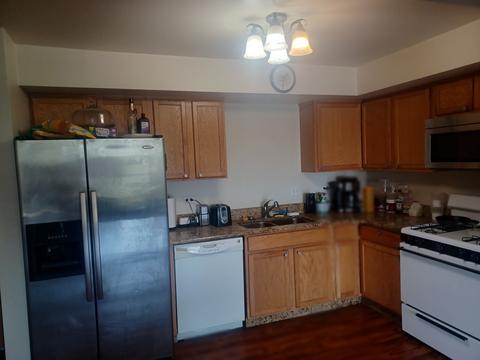 8030 Riverwalk Dr #6E, Lyons, IL 60534 photo 2