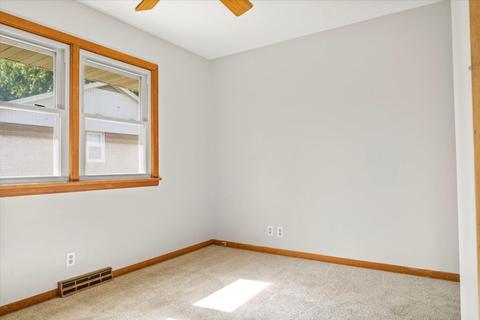 1 Knollcrest Ct, Normal, IL 61761 photo 10