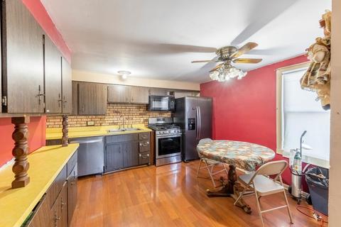 7614 Odell Ave, Bridgeview, IL 60455 photo 9