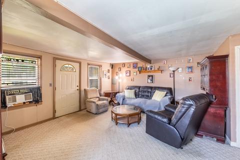 7614 Odell Ave, Bridgeview, IL 60455 photo 7