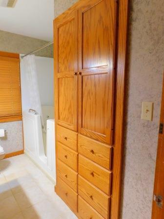 201 E Watson St, Forrest, IL 61741 photo 22