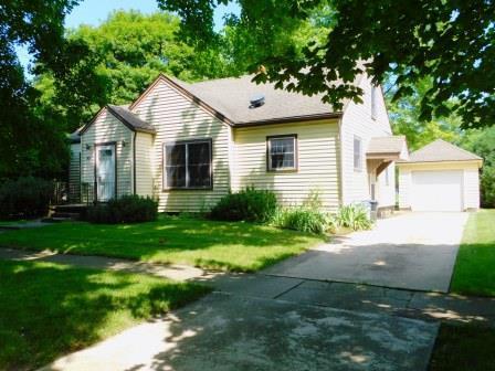 201 E Watson St, Forrest, IL 61741 photo 1