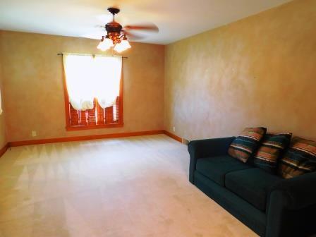 201 E Watson St, Forrest, IL 61741 photo 3