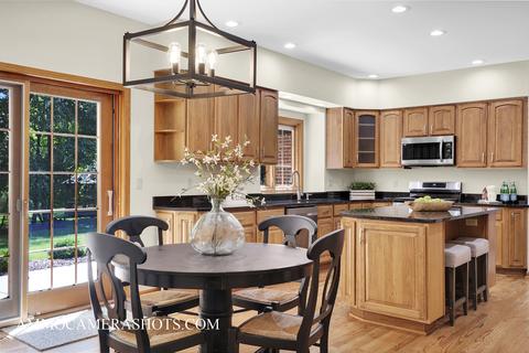 33 W693 Fletcher Rd, Wayne, IL 60184 photo 12