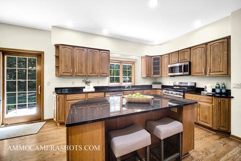 33 W693 Fletcher Rd, Wayne, IL 60184 photo 8
