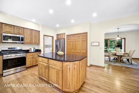 33 W693 Fletcher Rd, Wayne, IL 60184 photo 10