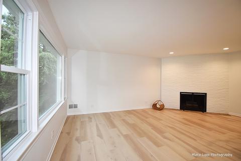 526 E Hawthorne Blvd, Wheaton, IL 60187 photo 10