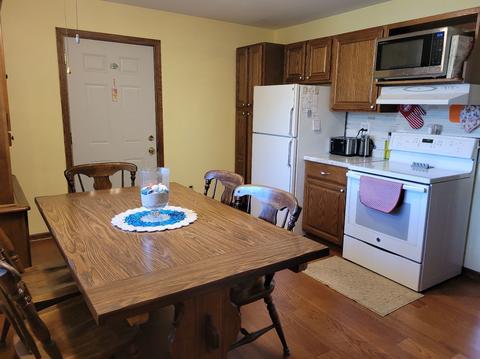 1318 E 9th St, Lockport, IL 60441 photo 3