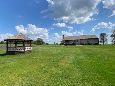 19720 Hebron Rd, Harvard, IL 60033 photo 6