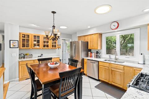 60 Woodview Ln, Algonquin, IL 60102 photo 7