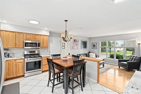 60 Woodview Ln, Algonquin, IL 60102 photo 9
