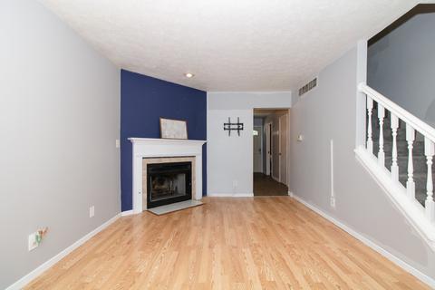1508 Hancock Dr #7, Normal, IL 61761 photo 3