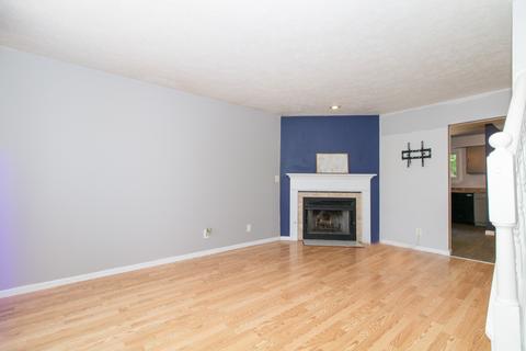 1508 Hancock Dr #7, Normal, IL 61761 photo 2