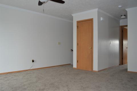 32 Andy Ct, Bloomington, IL 61704 photo 9