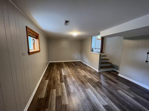 896 Alfini Dr, Des Plaines, IL 60016 photo 12