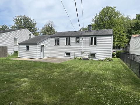 896 Alfini Dr, Des Plaines, IL 60016 photo 15